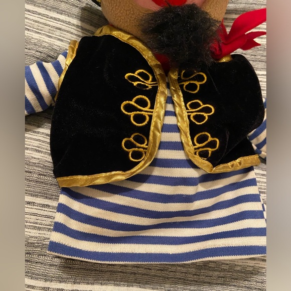Melissa & Doug Pirate Hand Puppet Barnacle Bart Pretend Play Plush No Stick - Picture 3 of 11